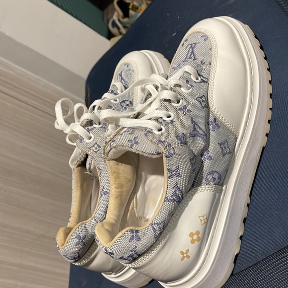 Origins LV - Picture 2 of 3